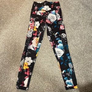 Zyia Dark Floral Mesh Hi Rise 7/8 length 24” inseam- Not restocking! Size 2